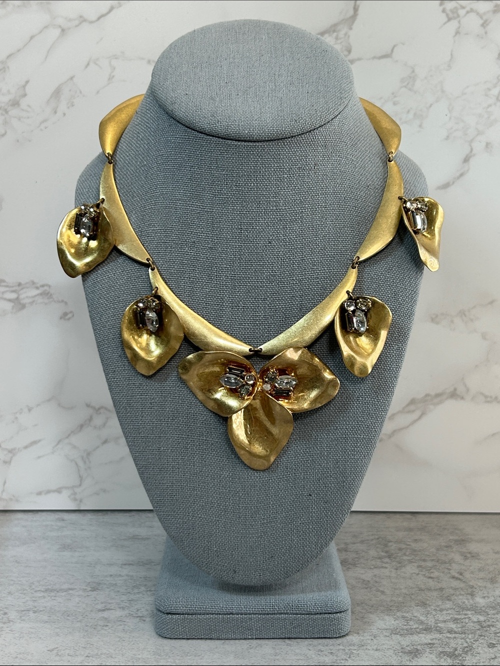 Stella & Dot Gold Floral Dannika Petal Necklace